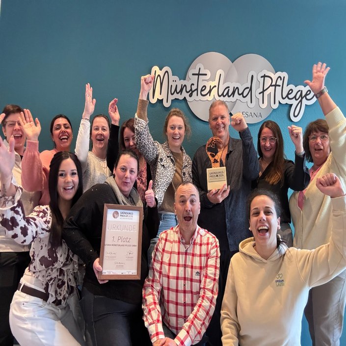 Der Pokal ist unser😍🏆 💪 Der Gründerpreis Westmünsterland geht an LESANA 🙌🙏 Danke an die Jury für das Vertrauen in... Der Pokal ist unser😍🏆 💪 Der Gründerpreis Westmünsterland geht an LESANA 🙌🙏 Danke an die Jury für das Vertrauen in...